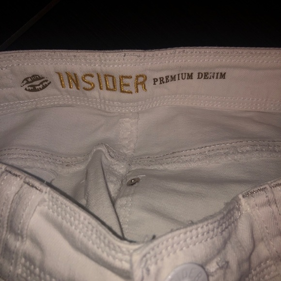 Like New White Denim Mini Skirt (Size 1) with Sparkle Details - Picture 8 of 13